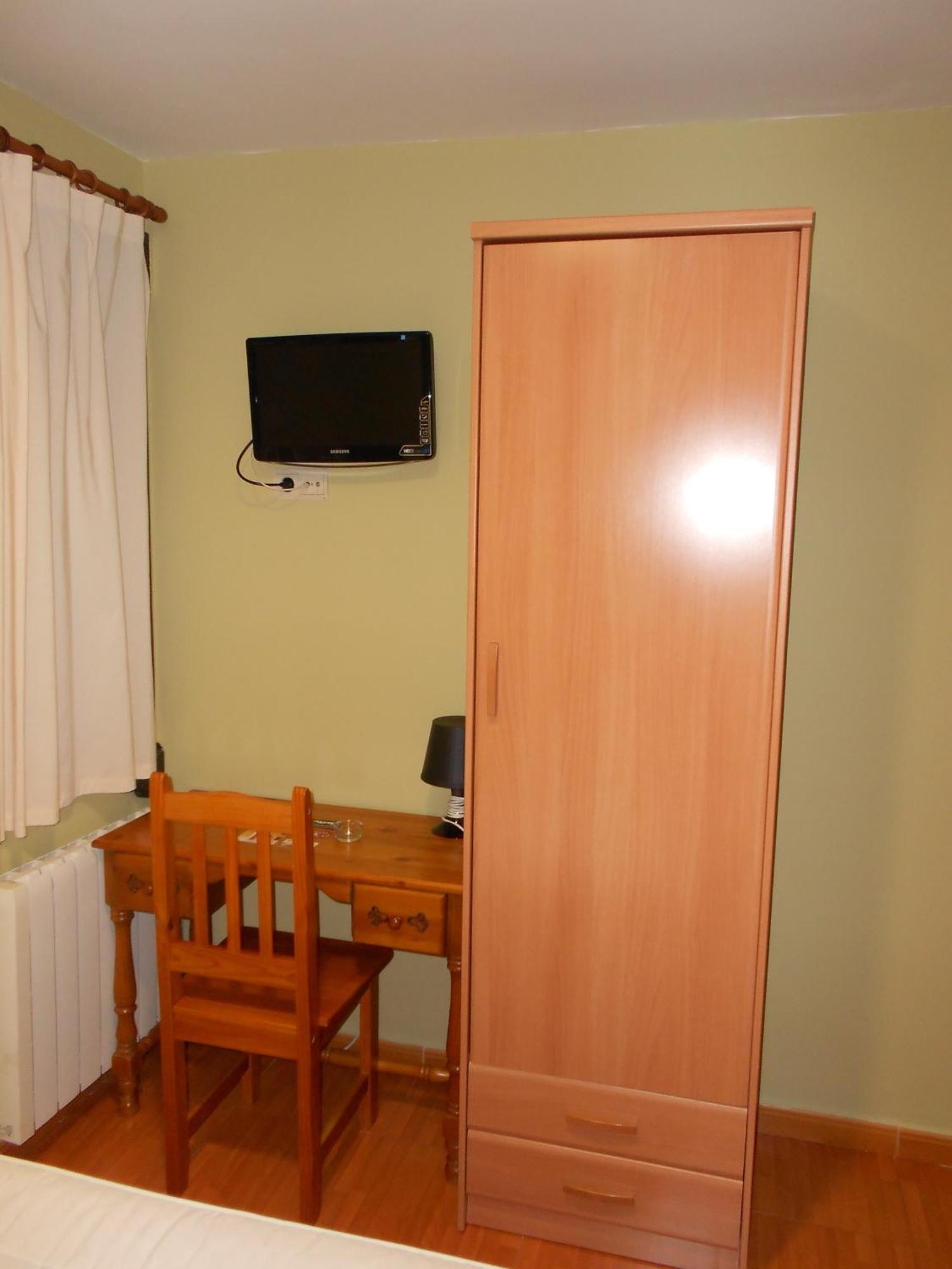 טומיוסו Hostal Donaire מראה חיצוני תמונה