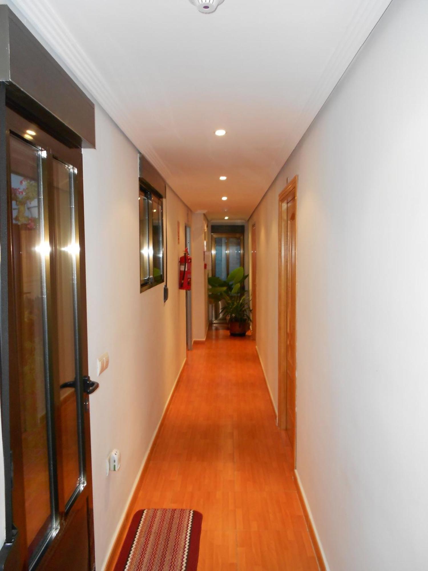 טומיוסו Hostal Donaire מראה חיצוני תמונה