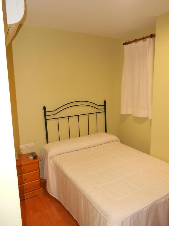 טומיוסו Hostal Donaire חדר תמונה