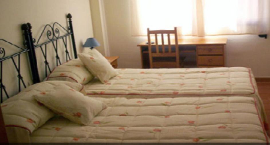 טומיוסו Hostal Donaire חדר תמונה